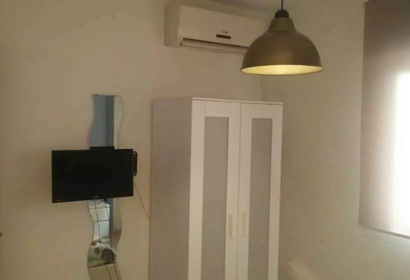 پانسیون Rafaela Guest House