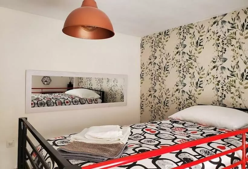 پانسیون Rafaela Guest House