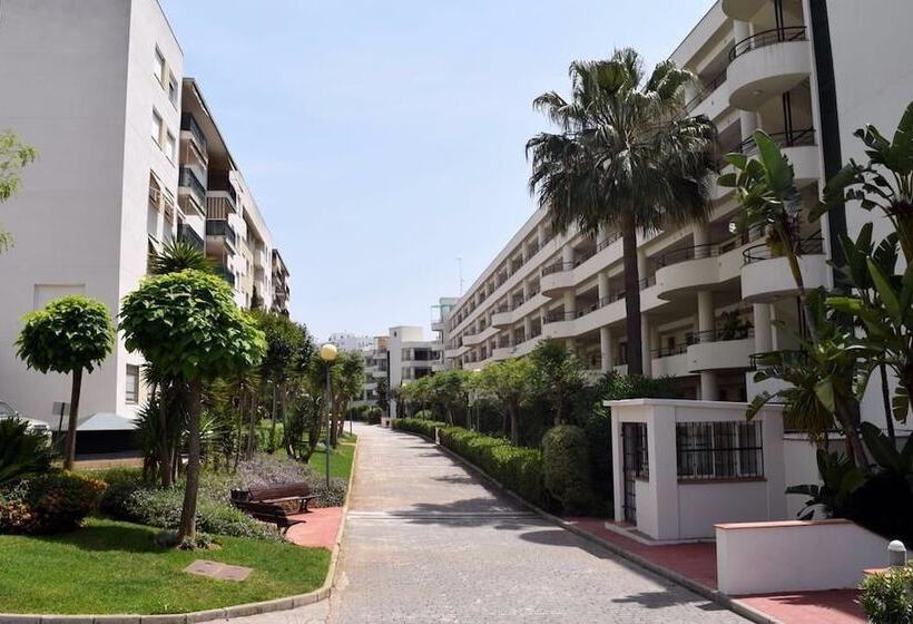 Apartamento En Marbella Con Vistas Al Golf