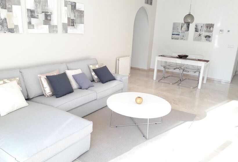 Apartamento En Marbella Con Vistas Al Golf