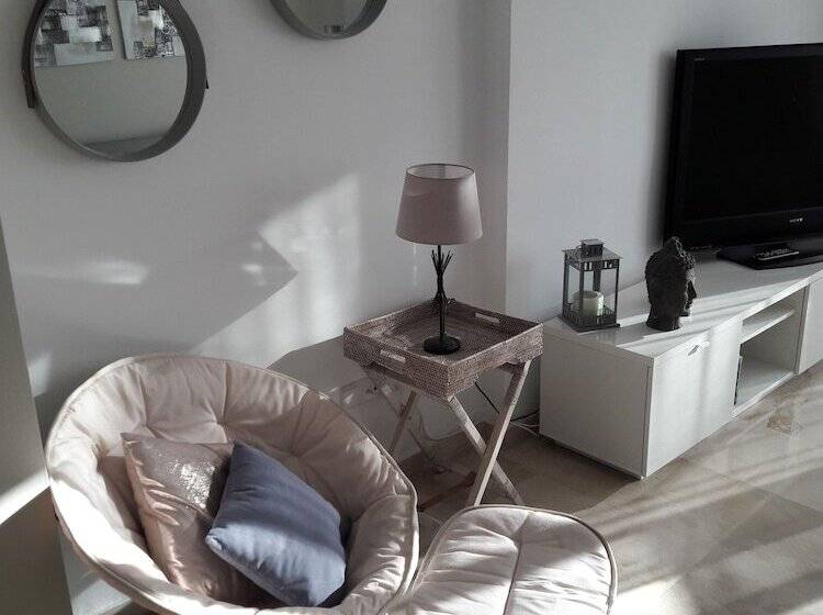 Apartamento En Marbella Con Vistas Al Golf