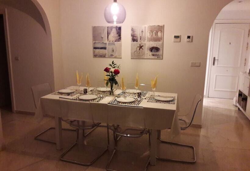 Apartamento En Marbella Con Vistas Al Golf