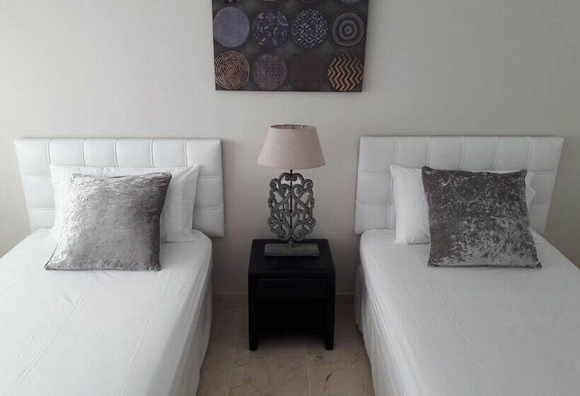 Apartamento En Marbella Con Vistas Al Golf