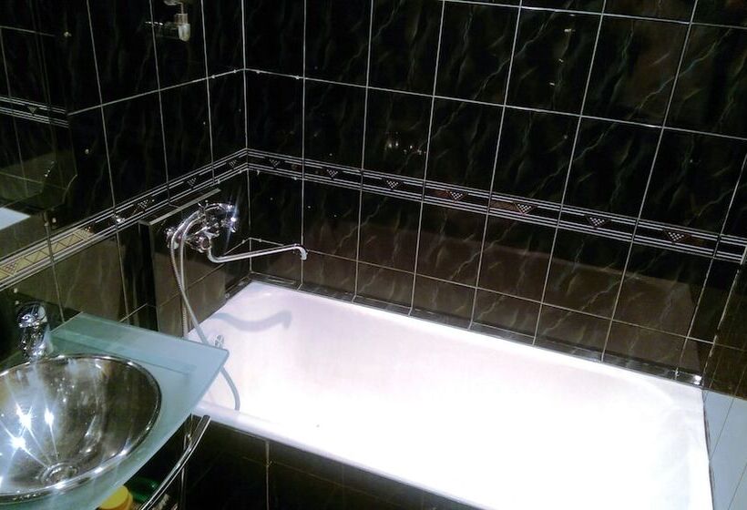 Apartments On Tolstogo 1