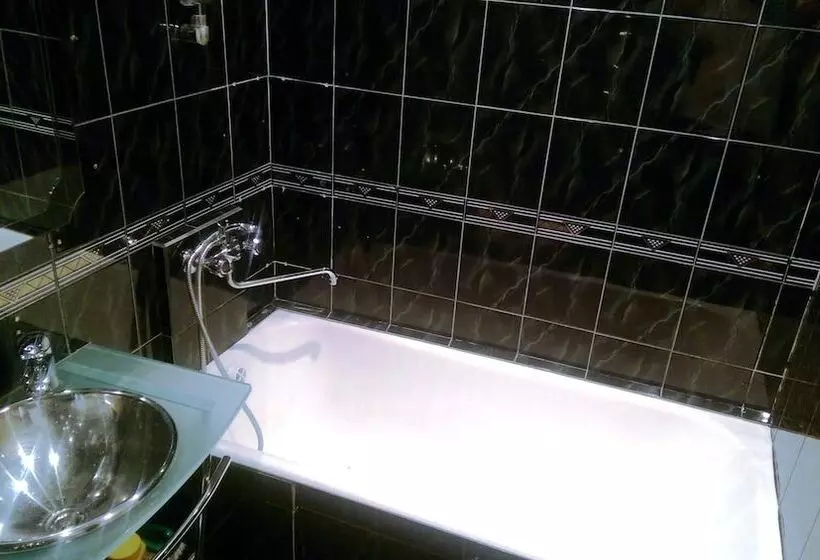 Apartments On Tolstogo 1