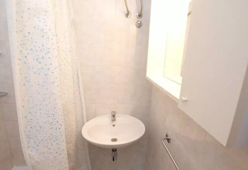 Apartments Rabac 981