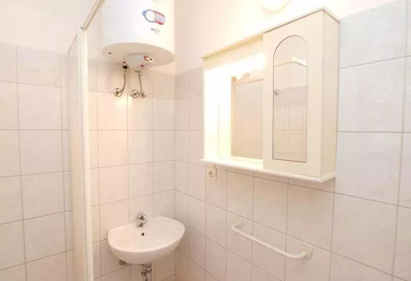 Apartments Rabac 981