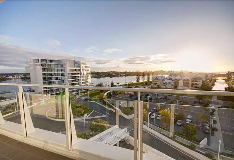 Bayview 608