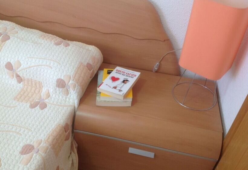 Let 4 U Costa Marina I