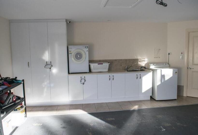 Longreach At Port Elliot