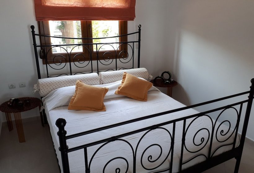 Angelikis Holiday House