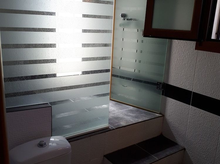 Angelikis Holiday House