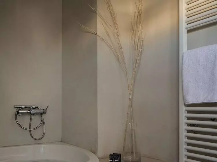 Elaia Luxury Apartments Glyfada