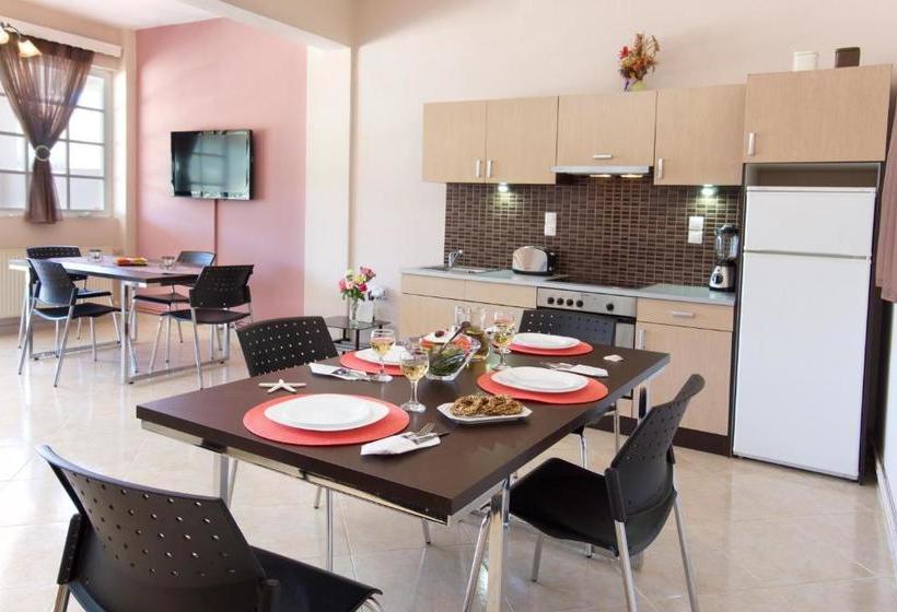 Sea Breeze Apartment