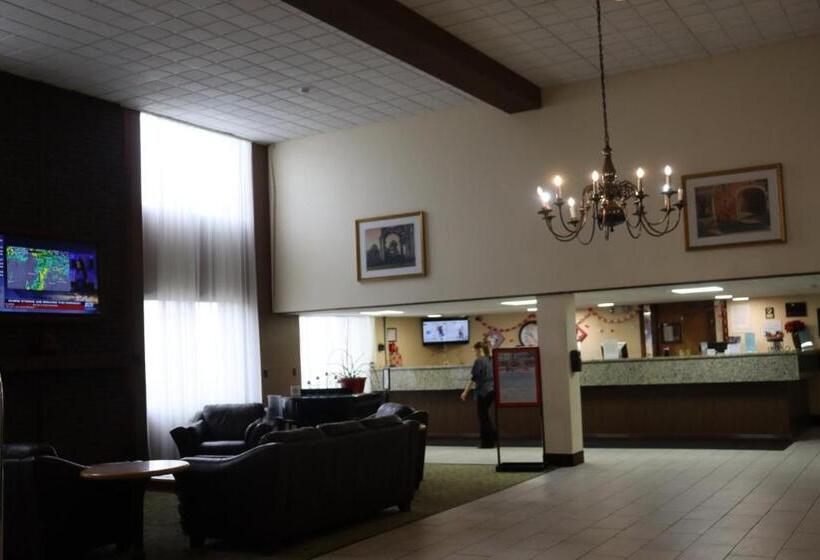 Ramada By Wyndham Lansing Hotel & Conference Center