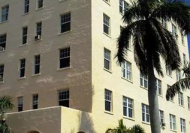 Holiday Inn Gulfstream Hotel