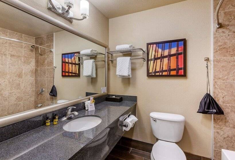 בית מלון כפרי Best Western Plus Winslow Inn