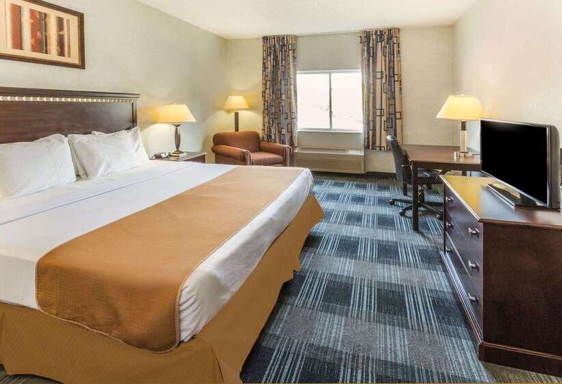 호텔 Days Inn & Suites By Wyndham Vancouver