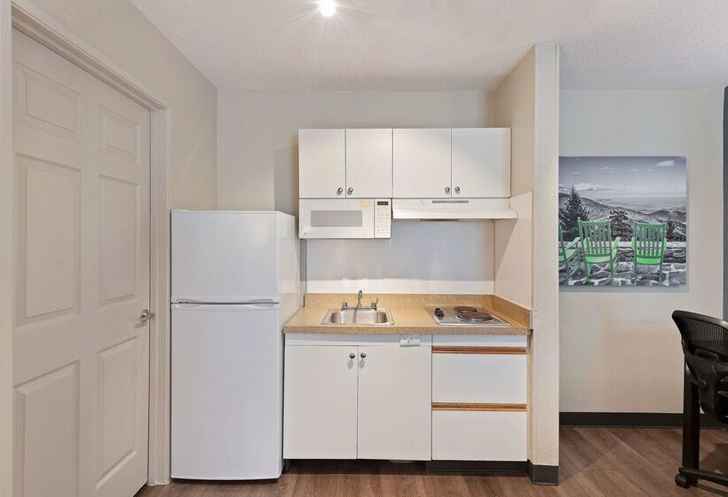 Отель Extended Stay America Suites Charlotte Airport