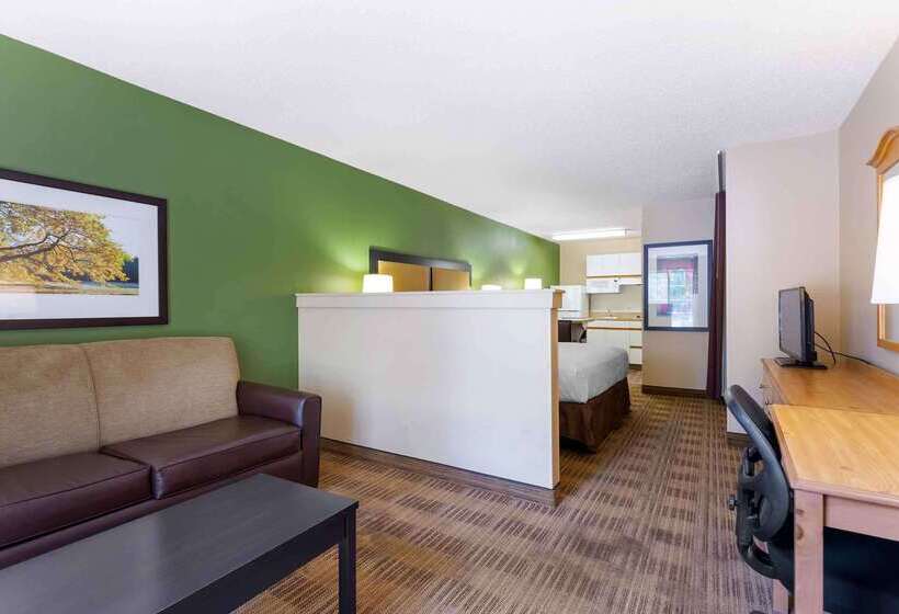 Hotel Hometowne Studios By Red Roof Chantilly