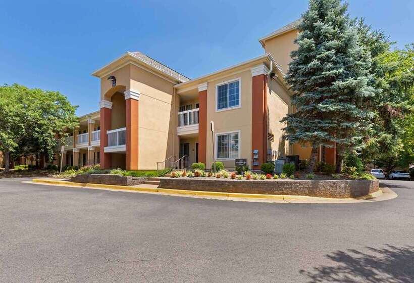 Hotel Hometowne Studios By Red Roof Chantilly