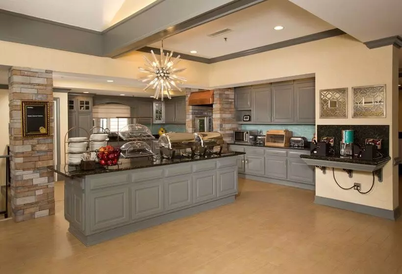 هتل Homewood Suites By Hilton Alexandria / Pentagon South