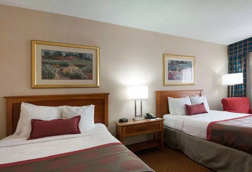ホテル Rodeway Inn Indianapolis I70