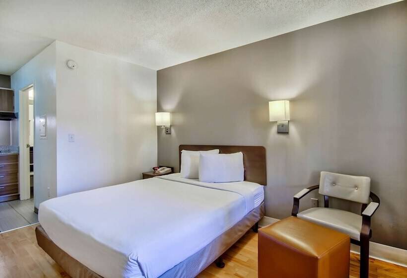 Otel Studio 6phoenix, Az Deer Valley