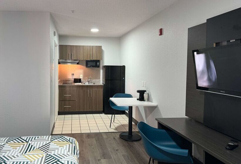 בית מלון כפרי Studio 6west Palm Beach, Fl