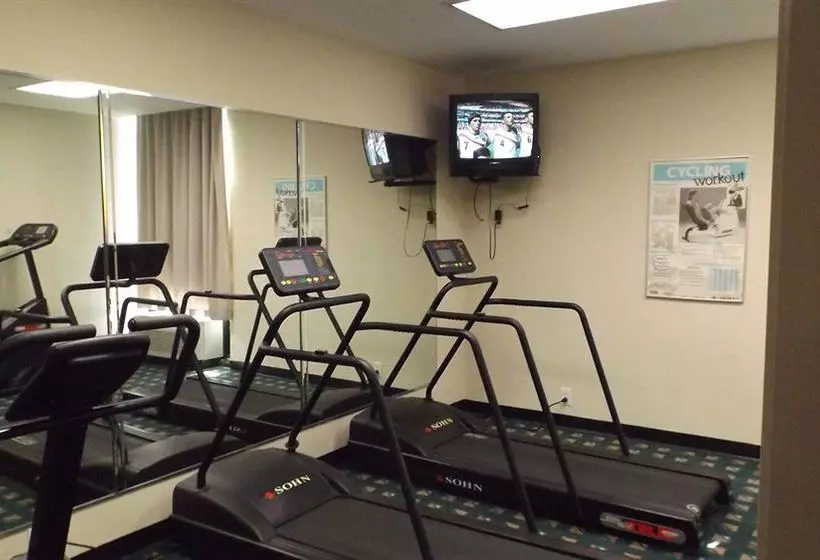 汽车旅馆  Ramada By Wyndham Wentzville