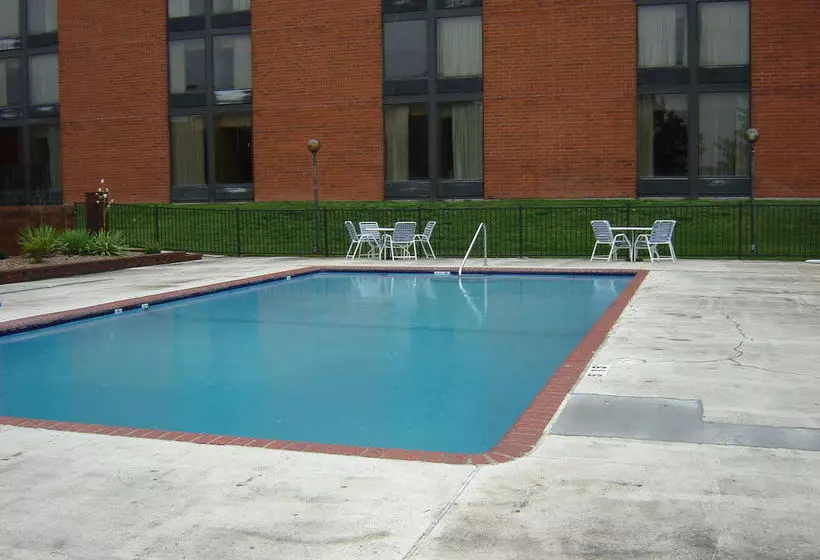 汽车旅馆  Ramada By Wyndham Wentzville