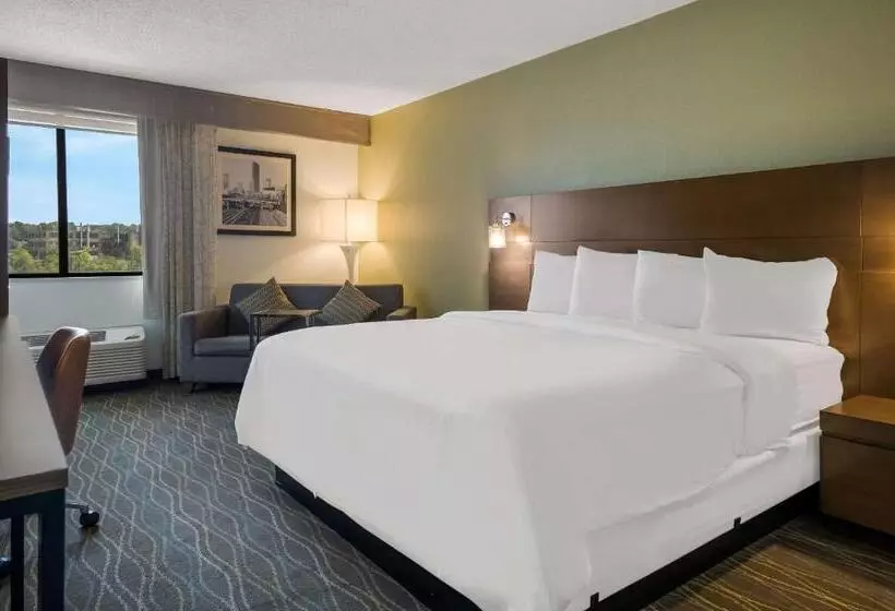 Radisson Hotel Grand Rapids Riverfront