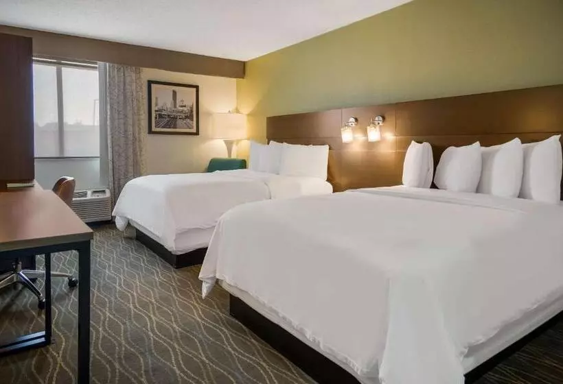 Radisson Hotel Grand Rapids Riverfront