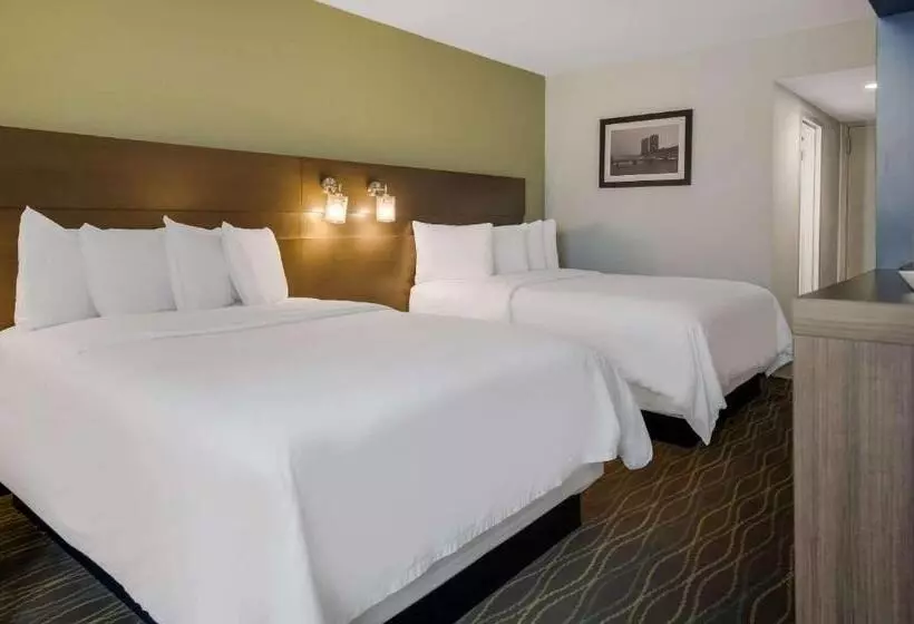 Radisson Hotel Grand Rapids Riverfront