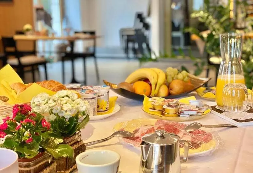 هتل Hirschen Hinwil