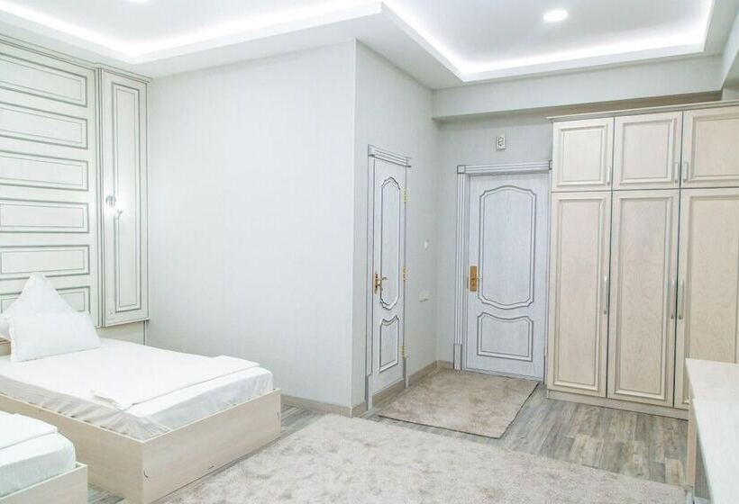 هتل Shedevr Plaza