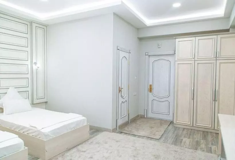 هتل Shedevr Plaza