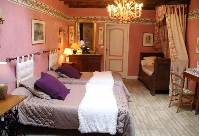 Pension Chambres D'hotes : La Cour D'etrepy