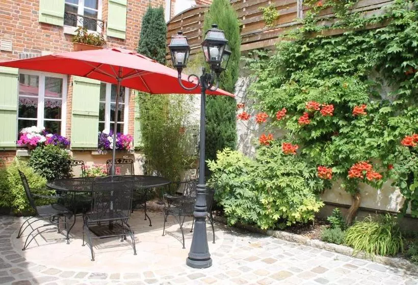 Pension Chambres D'hotes : La Cour D'etrepy