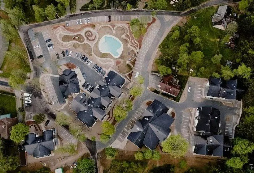 Green Apartments
