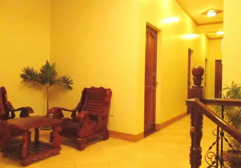 ホテル Casa D' Estrella Apartelle