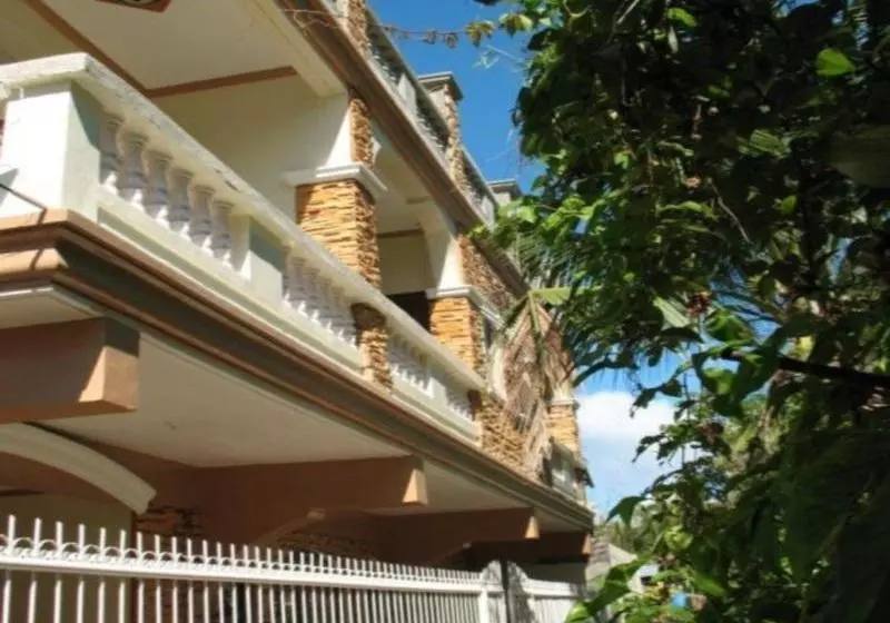 ホテル Casa D' Estrella Apartelle