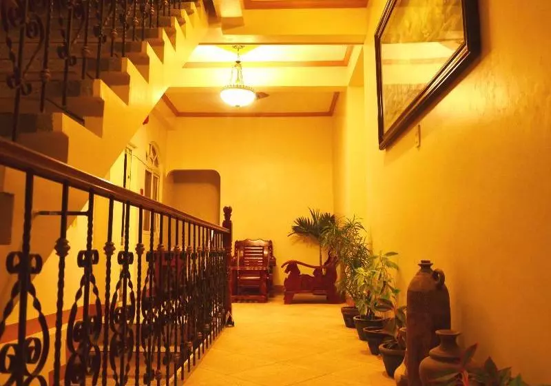 ホテル Casa D' Estrella Apartelle