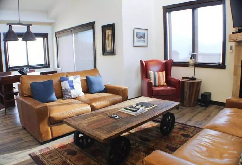 Crested Mtn North #l1