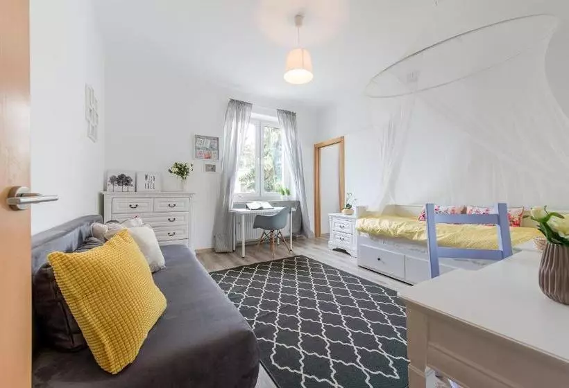 P&o Apartments Metro Wilanowska