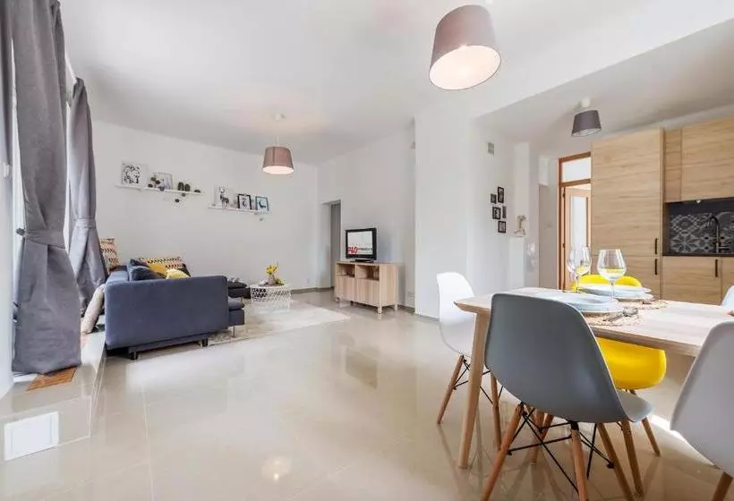 P&o Apartments Metro Wilanowska