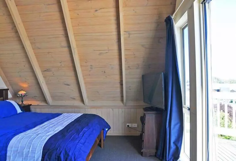 Archies Beachside Abode
