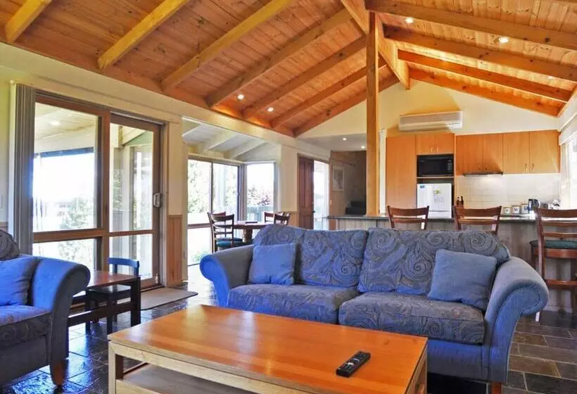 Archies Beachside Abode