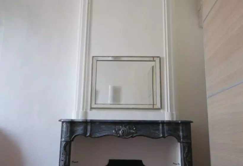 Appartement De Caractère Entre St Rémy Et Avignon, 74m2, 2 à 4 Personnes