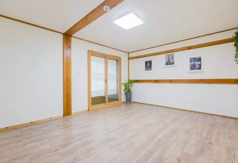 Gyeongju West Namsan Hanok Pension